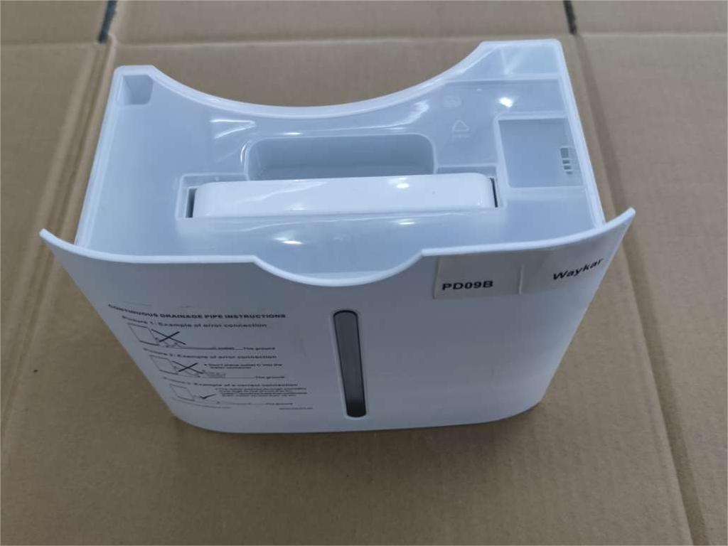 Water tank accessory for the PD09 model.